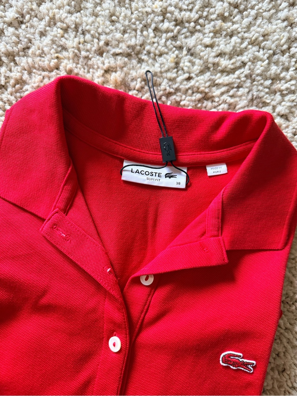Lacoste Women’s Slim Fit Polo Shirt Red Size 38 NWOT Crocodile Logo Peru - Picture 2 of 6